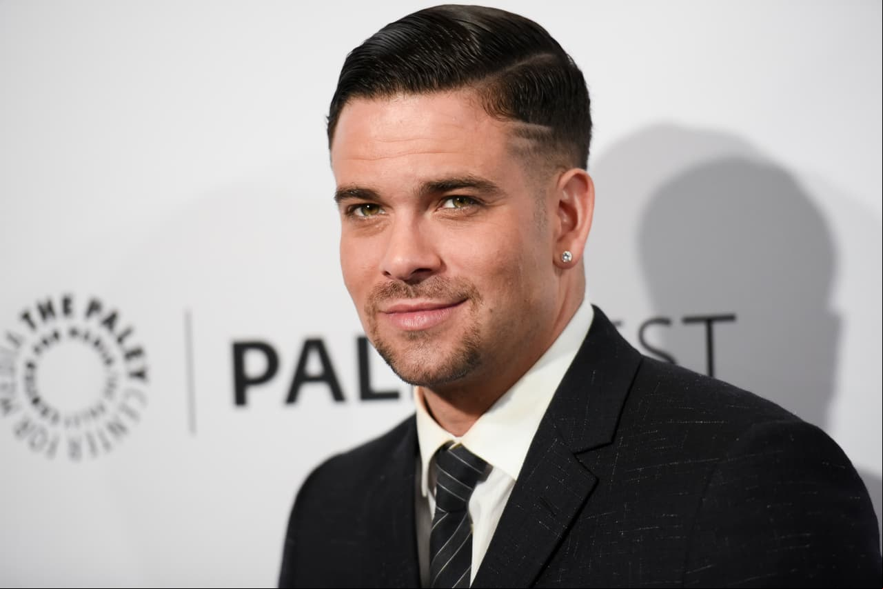 El 30 de enero Mark Salling se ahorcó en un árbol cercano a su casa, luego de ser acusado de pornografía infantil.