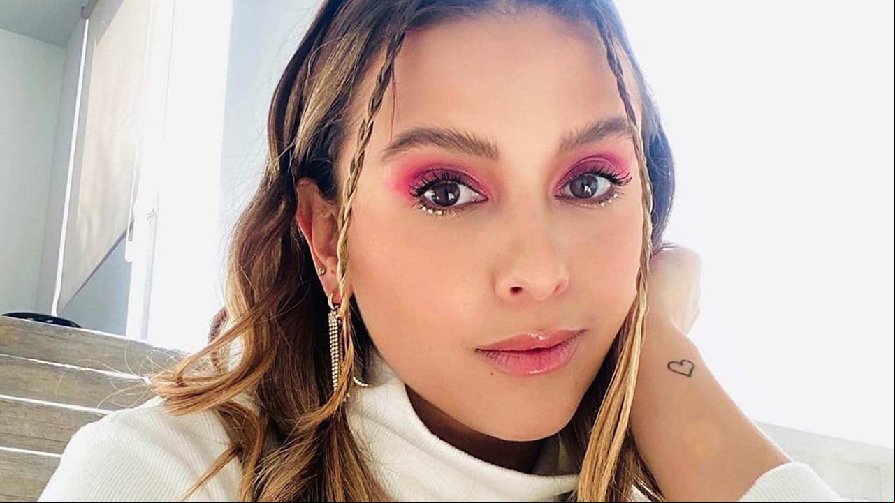 Paulina Goto rompe Internet al aparecer, como casi nunca, en arriesgado traje de baño