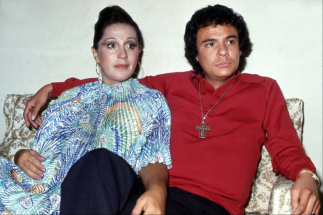 José José y Ana Elena Noreña Grass (Anel) en 1975.