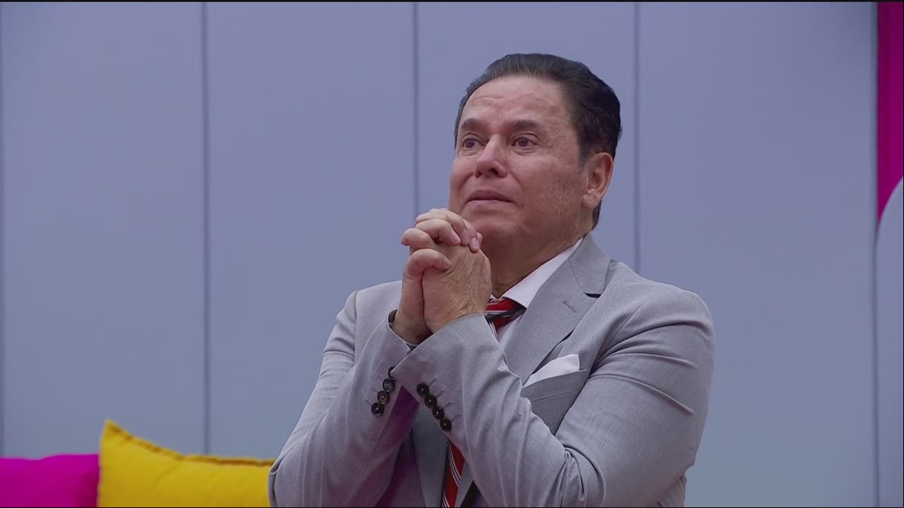 Mario Bezares llora ante despedida de La Jefa
