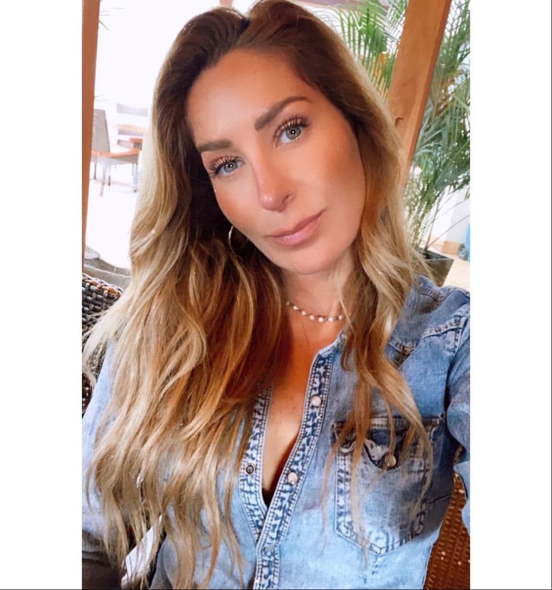 “Estuve en terapia intensiva por algunas horas; me tuvieron que dar un medicamento para controlarme la presión (…) Tengo recuerdos muy vagos (…) pero lo que me cuentan es que era esta dualidad entre el nacimiento de Elissa y en que yo estaba en peligro”, resaltó.