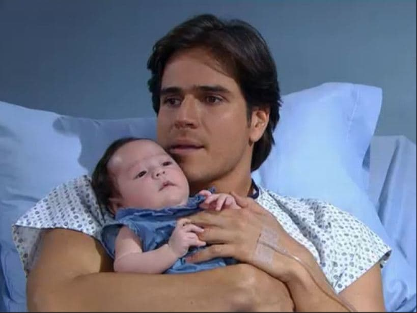 La pequeña, quien era tan solo un bebé cuando formó parte del melodrama, dio vida a la hija de los protagonistas, con quienes realizó casi todas escenas.