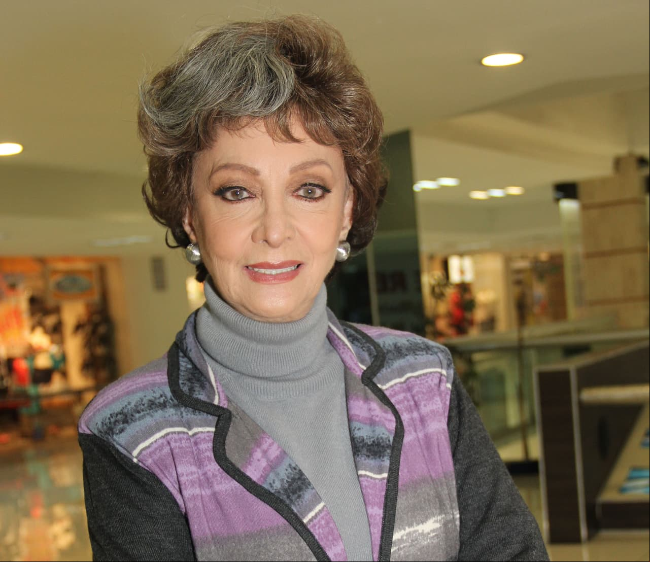La primera actriz Norma Lazareno también estará presente en el incio de la serie.