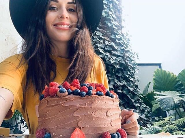 "Happy bday 2 me. GRACIAS, GRACIAS, GRACIAS. 31", escribió la actriz en su cuenta de Instagram para agradecer por un año más de vida.