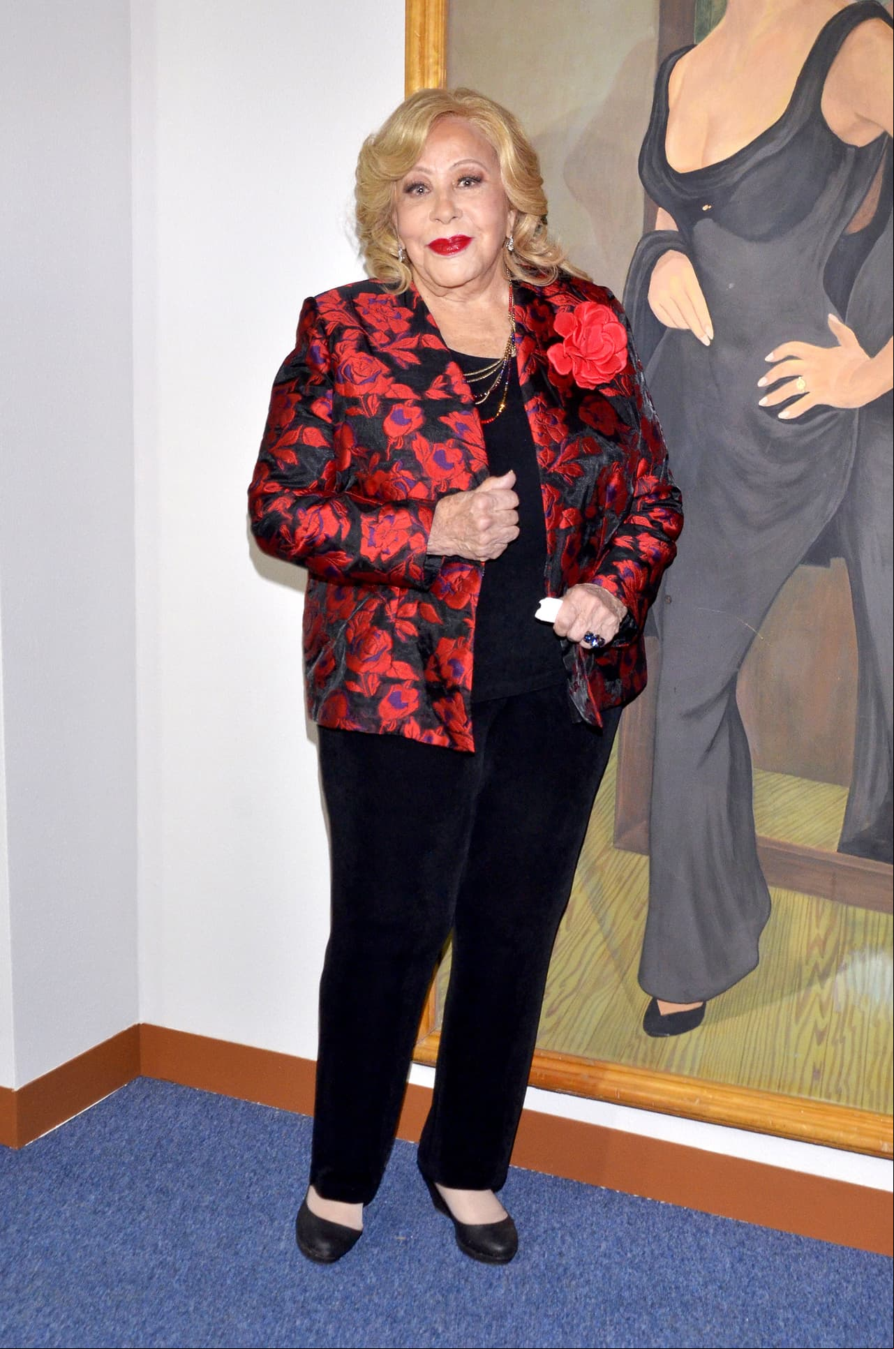 Silvia Pinal narró en la serie ‘Silvia Pinal, frente a ti’ que vivió difíciles momentos al lado de su tercer marido, quien la golpeaba y celaba en exceso.