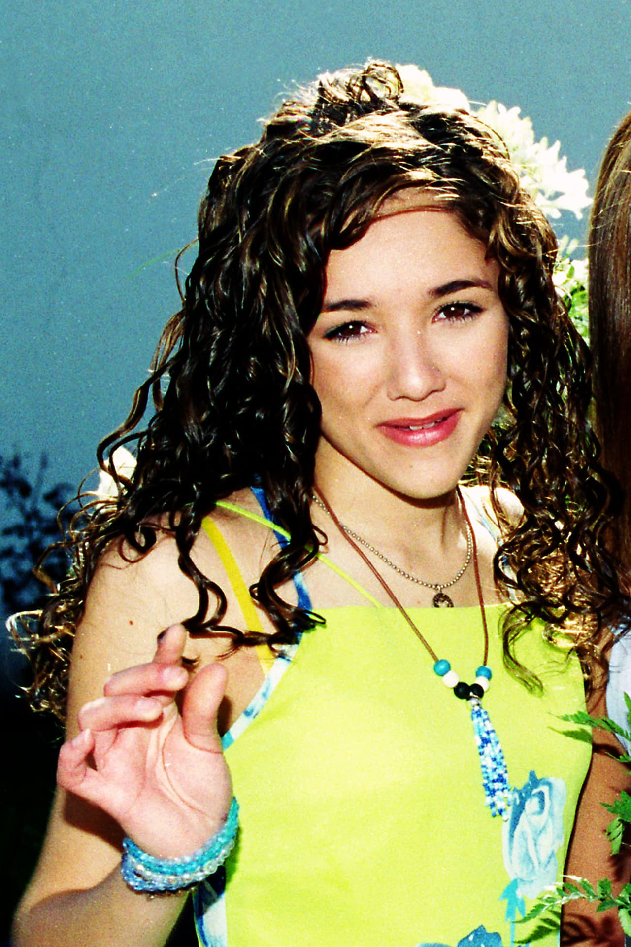 Con más de 25 años de trayectoria como actriz, Sherlyn se ha consolidado como una gran estrella al protagonizar melodramas como 'Mi destino eres tú' (2000) y 'Clase 406' (2002), razón por la que se dice fue invitada a participar en 'Rebelde'.