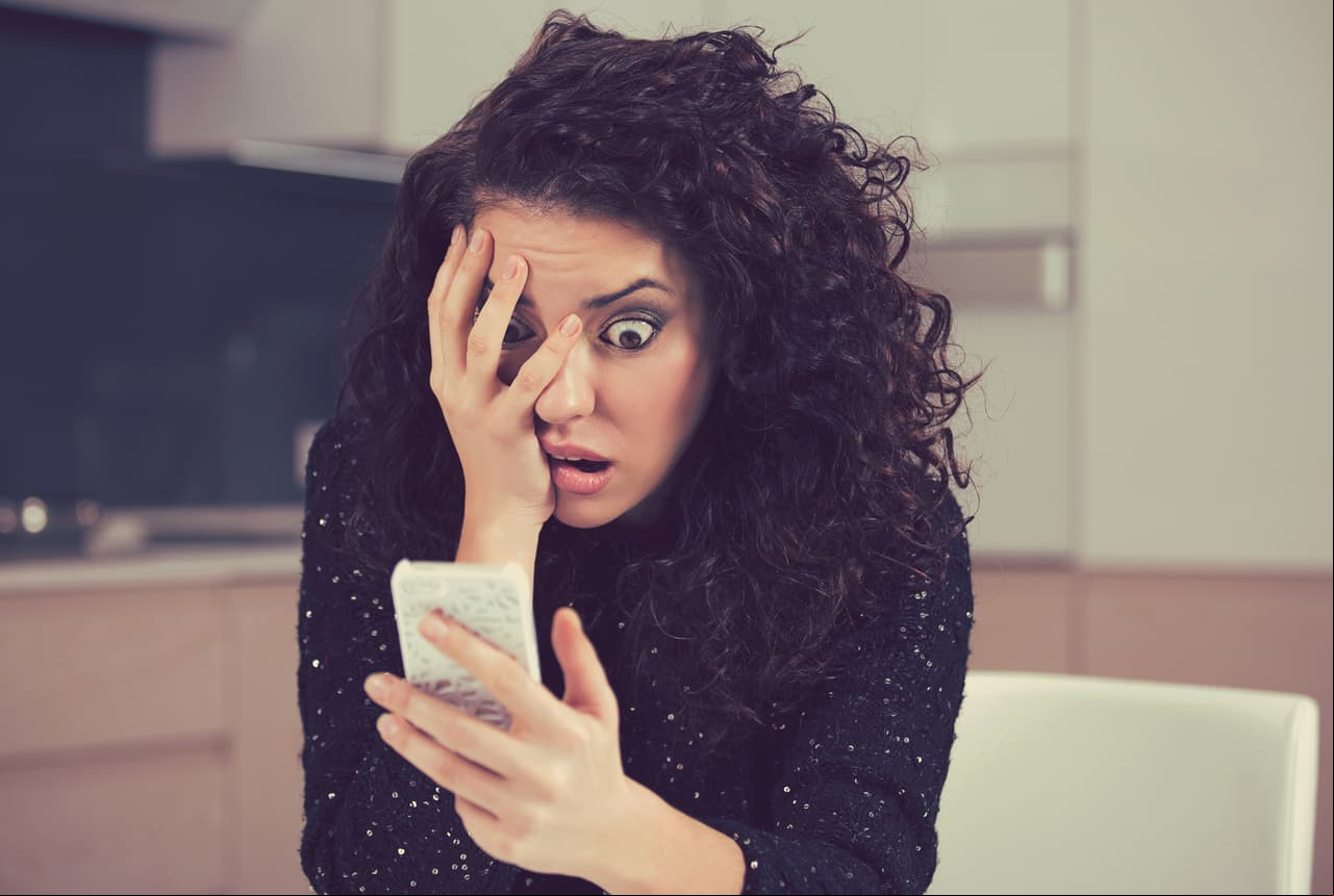 WhatsApp ya te delata cuando reenvías mensajes