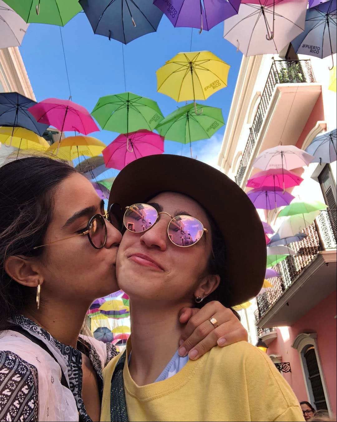 Emily y Gemeny presumen su relación en redes sociales