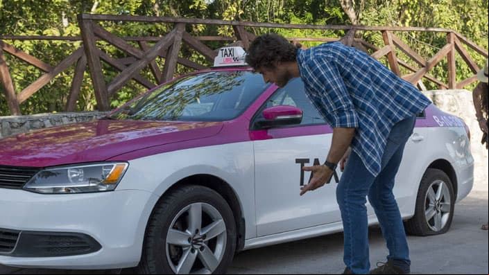 Santiago sufre un accidente con su auto