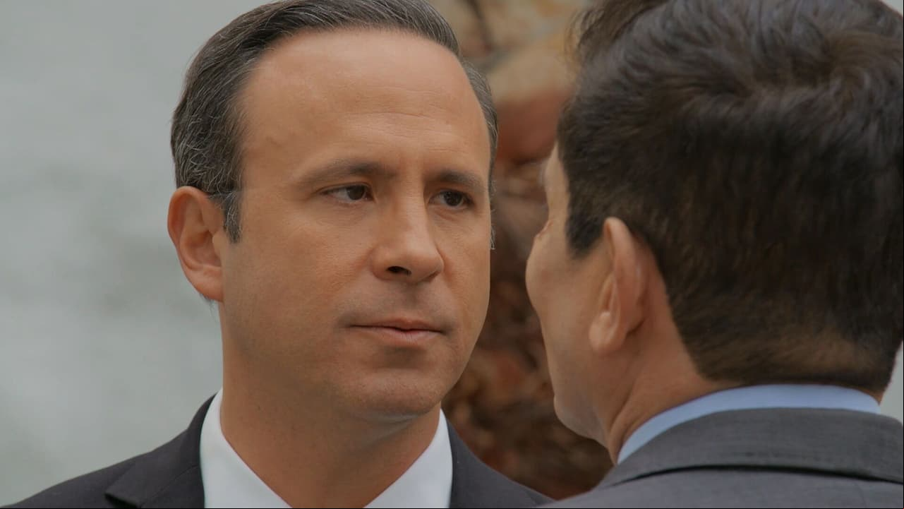 Agustín graba a Rómulo confesando sus crímenes