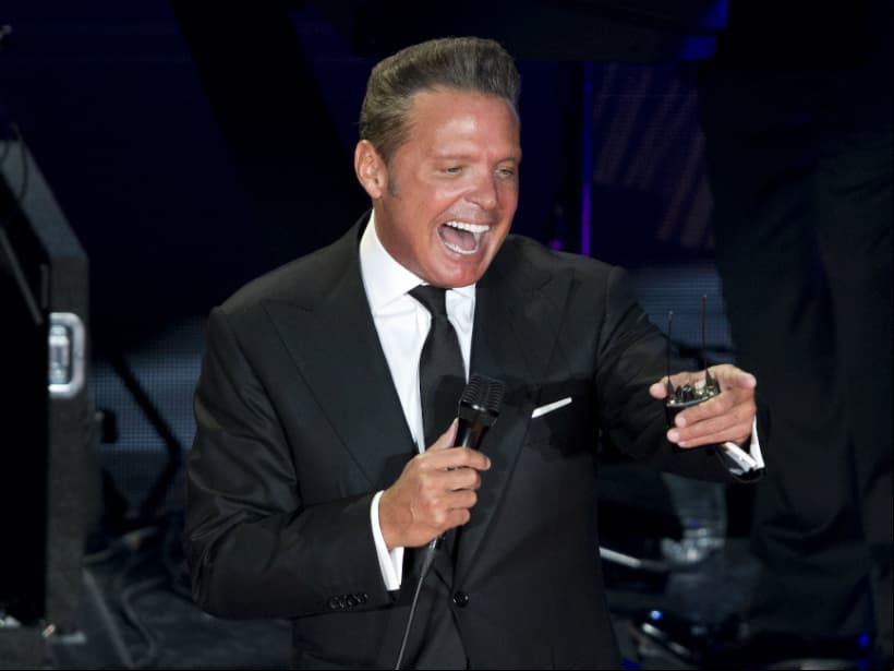 Luis Rey inducía a Luis Miguel a la sexualidad desde los 14 años