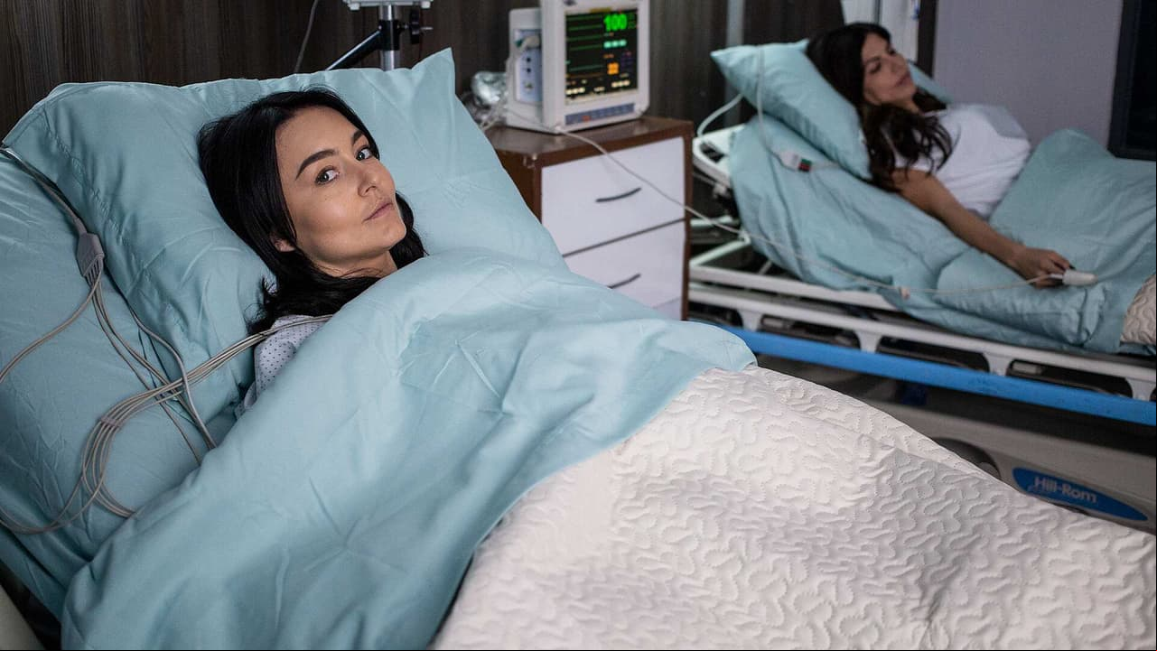 'Renata' y 'Fabiola' se unen como hermanas y Angelique Boyer comenta: “El llamado de la sangre brinca”