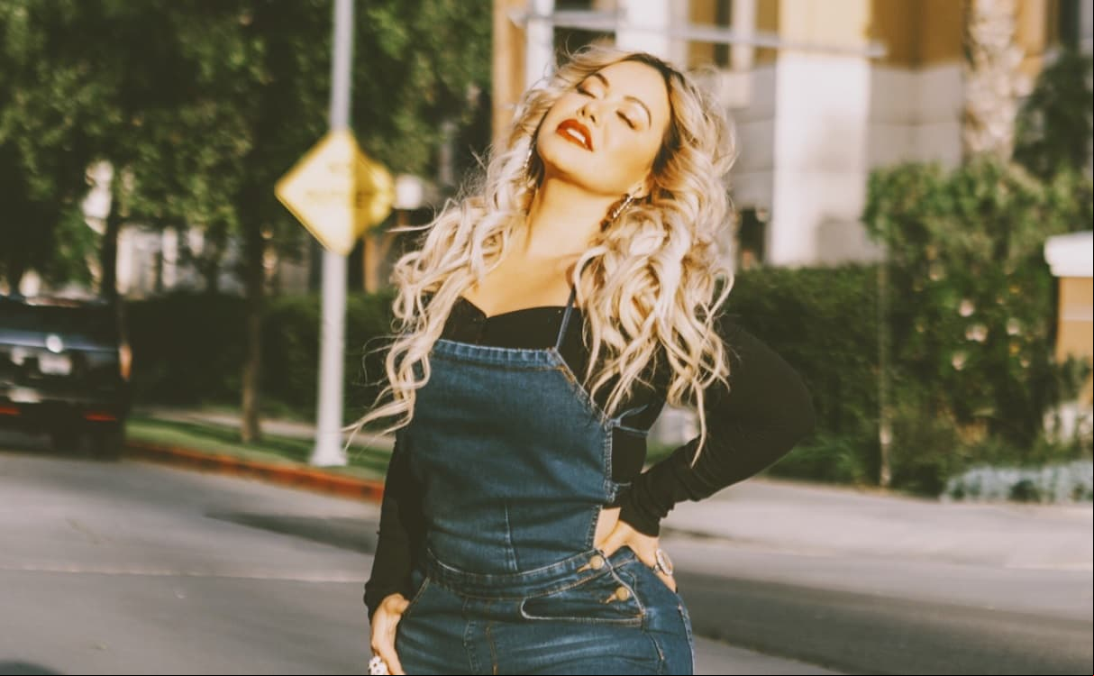 Chiquis Rivera posa en redes sociales