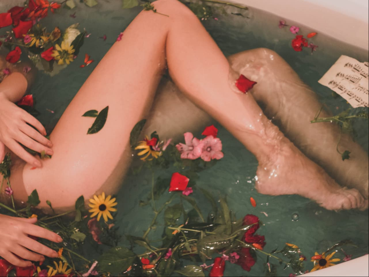 Habrá MUCHA energía sexual estos días, y la astrología te dice por qué