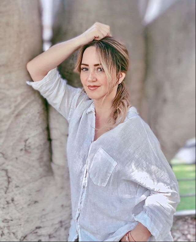Andrea Legarreta ha compartido en varias ocasiones lo doloroso que fue perder al primer bebé que esperaba junto a Erick Rubín, antes del nacimiento de su primera hija, Mía.