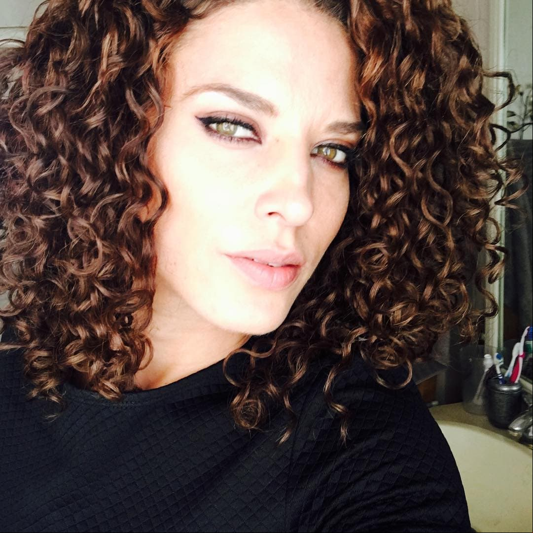 Thaily Amezcua tendría varias participaciones en el programa unitario ‘Mujer, casos de la vida real’, siguiendo con telenovelas como ‘Amor mío’, ‘El amor no tiene precio’ y llegando a ser parte del elenco de ‘El pantera’, en 2009.