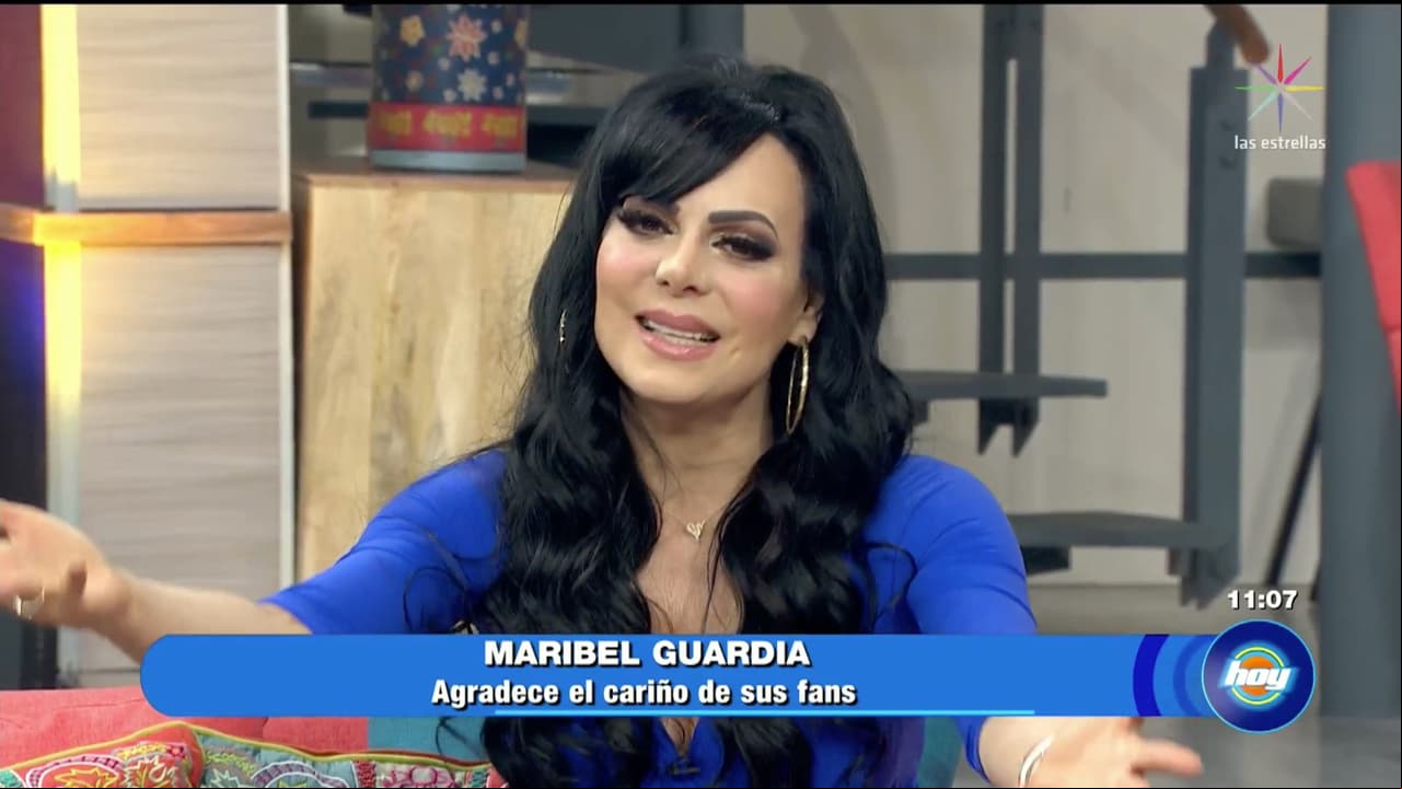 Maribel Guardia celebró su cumple número 59 en el programa Hoy, donde su familia la sorprendió con su visita en el foro.