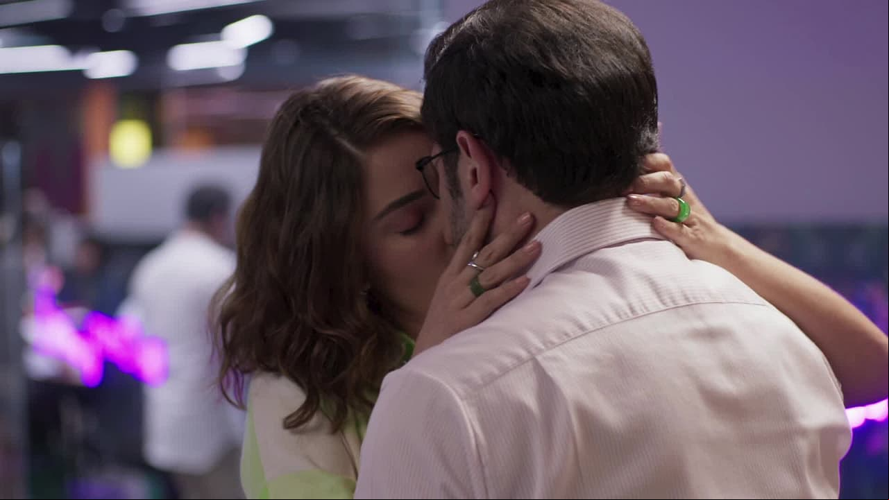 Este miércoles: Franco le robará un beso a Paloma