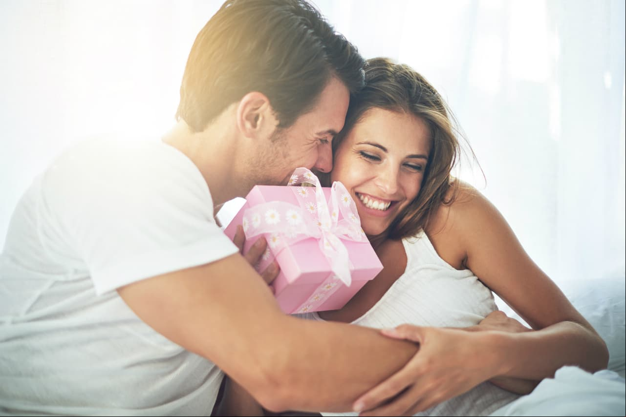 Cinco tips para regalar lencería a tu pareja