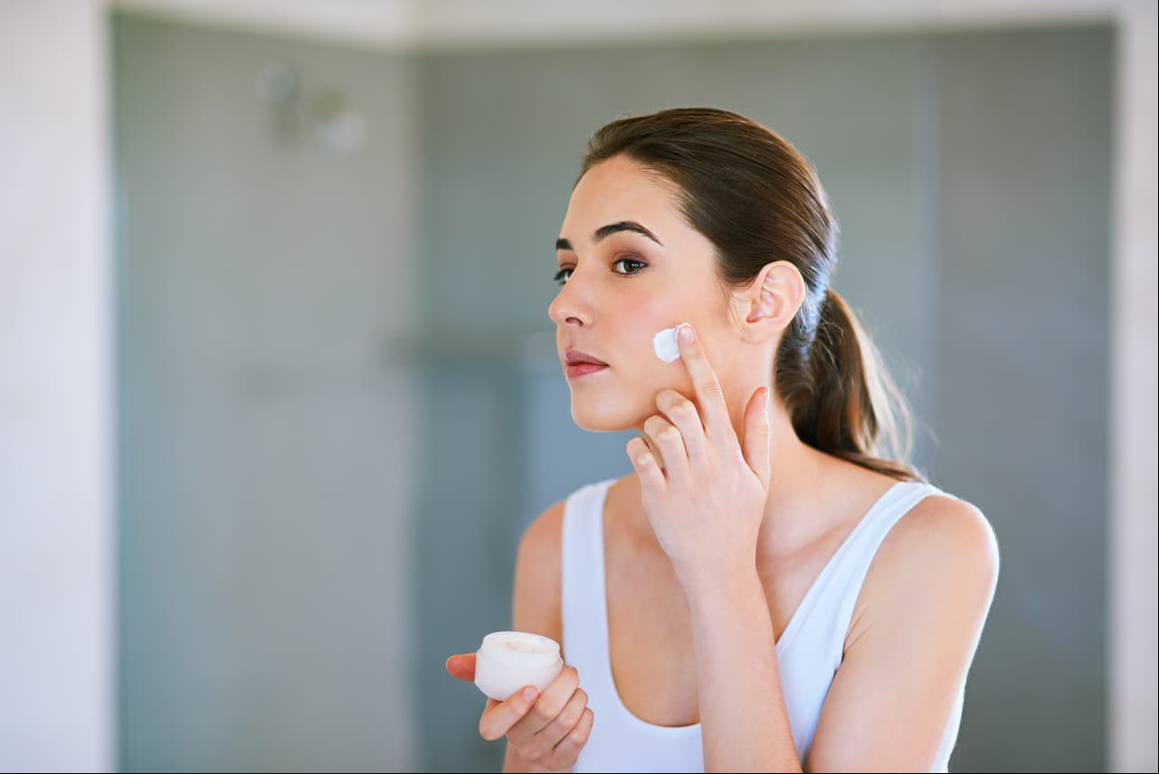 Usos de belleza que puedes darle a la Vaselina