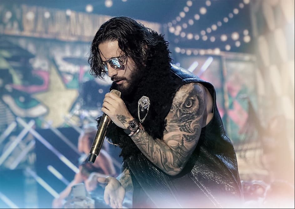 Maluma rompió corazones durante su espectacular presentación