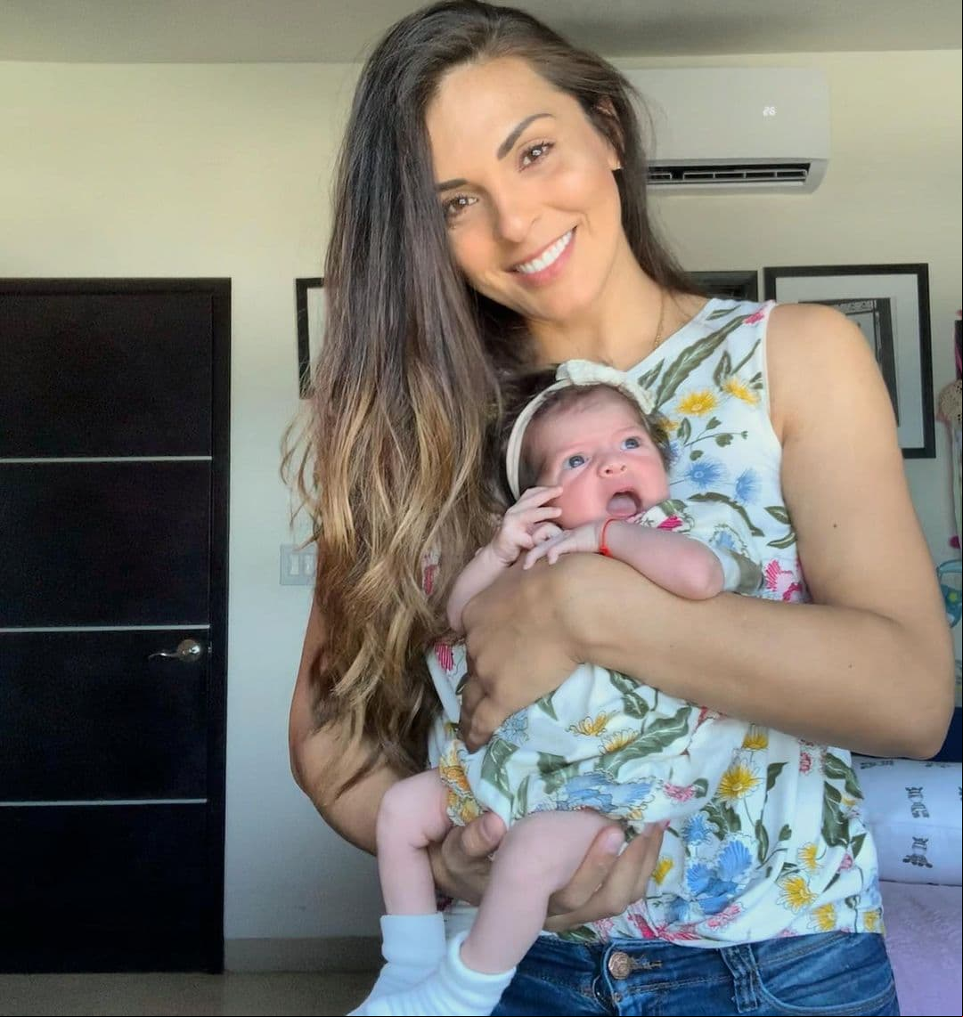 Y es que, aunque en las últimas semanas, Rivera, de 35 años, se ha convertido en tendencia pues después de 17 años volvió a convertirse en madre con el nacimiento de Luciana, quien está a punto de cumplir su primer mes de vida, pues nació el pasado 7 de octubre.