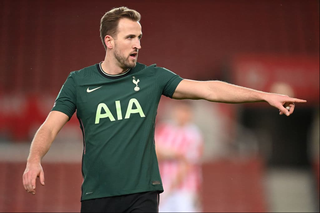 Los de Mourinho despelucaron al Stoke City 1-3. Por Tottenham marcaron Bale (22’), Davies (70’) y Kane (81’); Thompson (53’) descontaba.