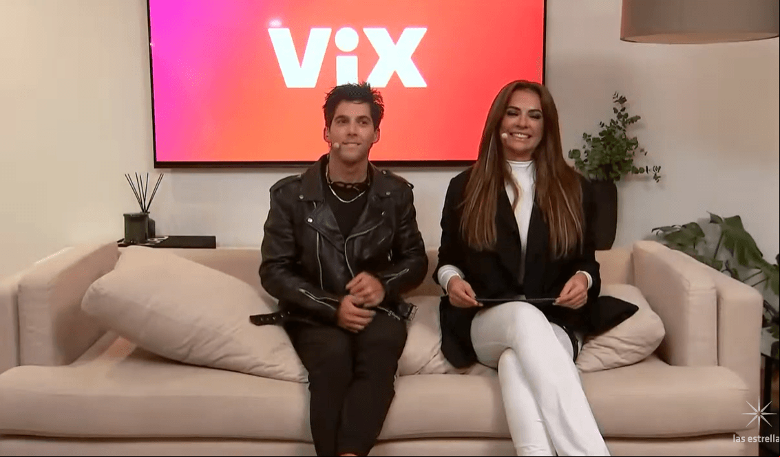 Mauricio Garza y Cecilia Galliano en transmisión en vivo de ViX