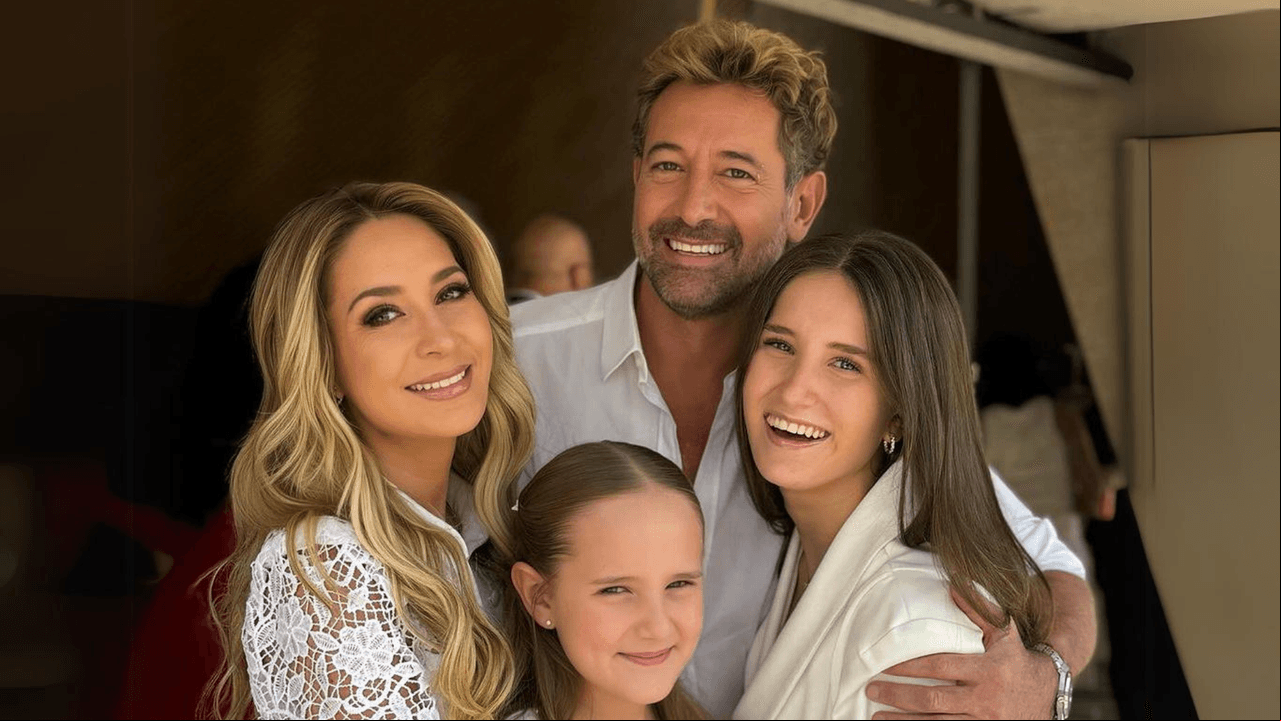 Las hijas de Geraldine Bazán y Gabriel Soto se parecen muchísimo a ambos famosos, aunque algunos fans les han encontrado mayor parecido con su madre.