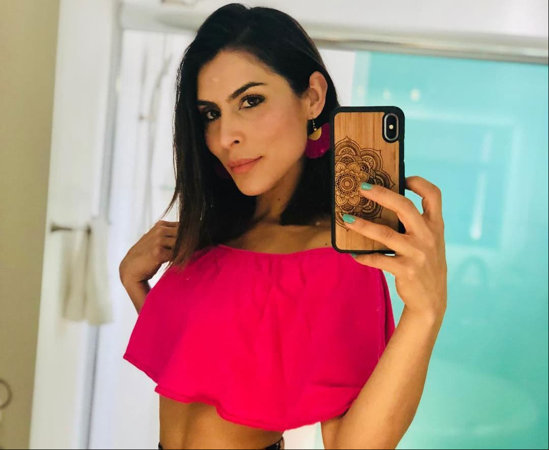 María León publica imagen donde aparece desnuda en Riviera Maya