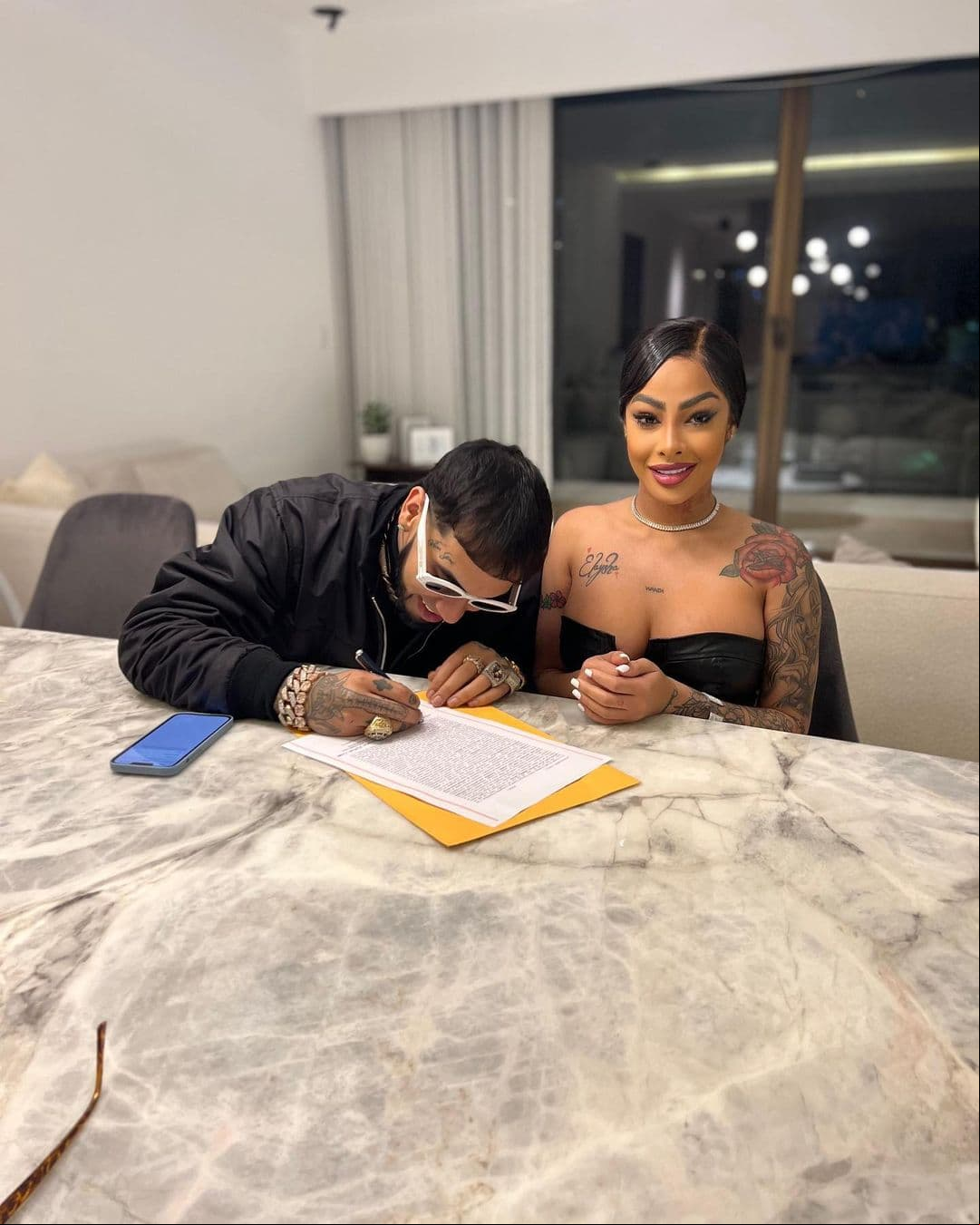 Anuel habla en su cuenta de Twitter su sentir sobre su más reciente ruptura.