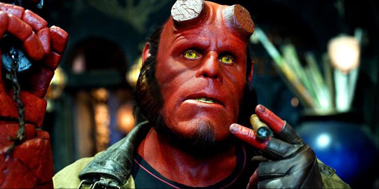 Perlman tenía que usar prostéticos de hule espuma en el pecho, espalda y rostro, además de pasar un periodo de cuatro horas de pintura (FOTO: Sony Pictures)