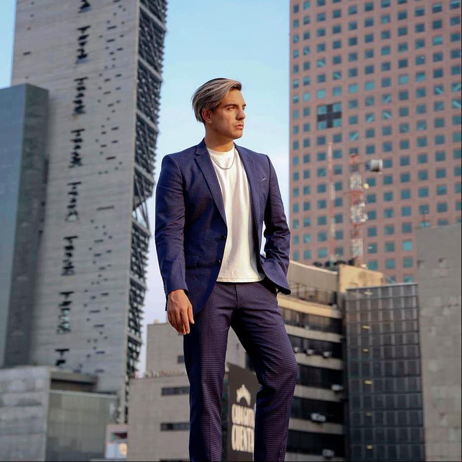 ¿Vadhir Derbez tiene novia? El actor lo aclara