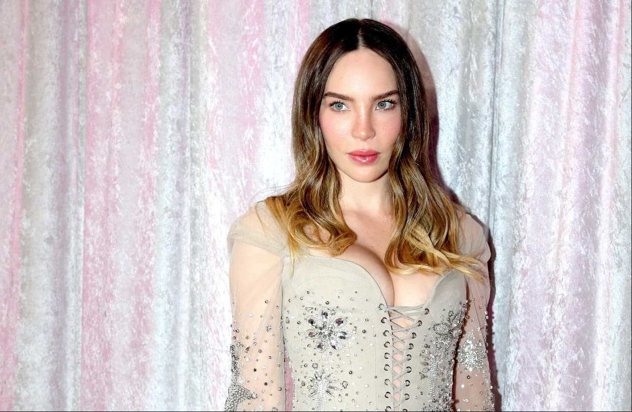 Belinda sorprende al interpretar "Él me mintió" de Amanda Miguel, en trailer de nueva serie 