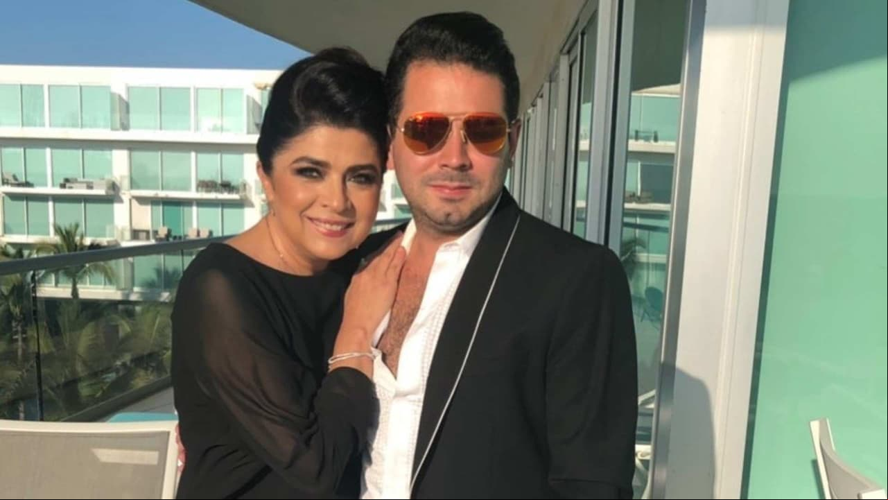 Video: José Eduardo Derbez sorprendió como chambelán en la fiesta de XV años de su hermana