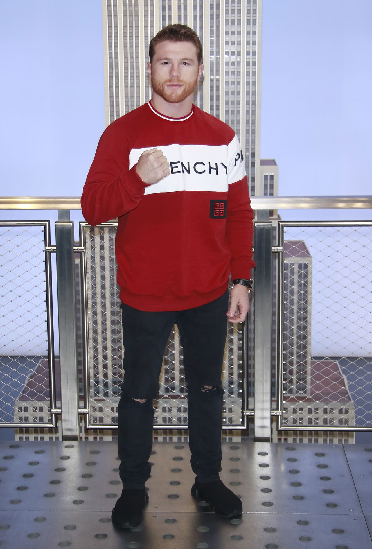 ‘Canelo’ Álvarez muestra su nuevo cambio de look