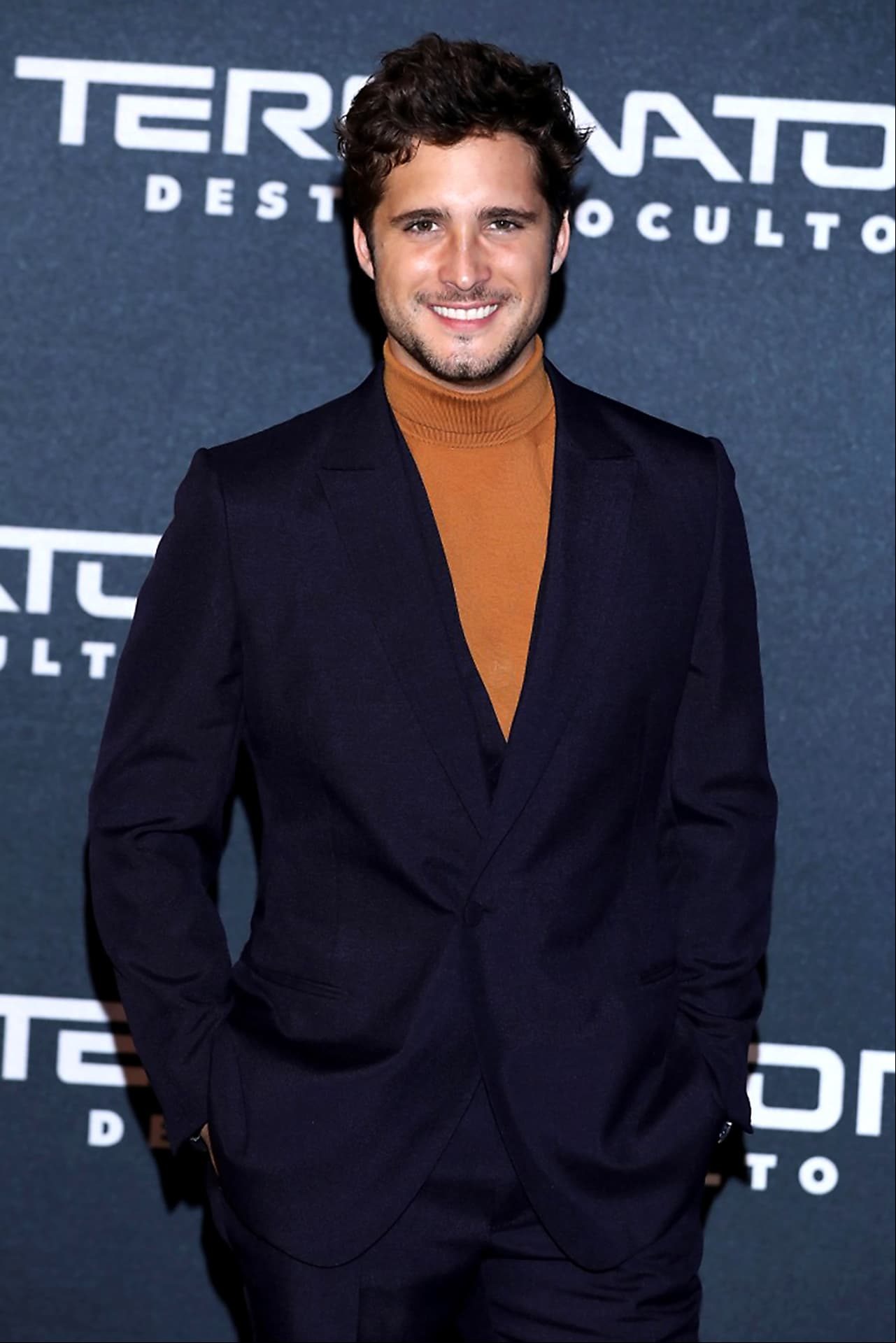 Diego Boneta se sumó a la historia juvenil en la segunda temporada con el personaje de ‘Rocco Bezauri’, el eterno enamorado de ‘Vico Paz’, interpretada por Angelique Boyer.