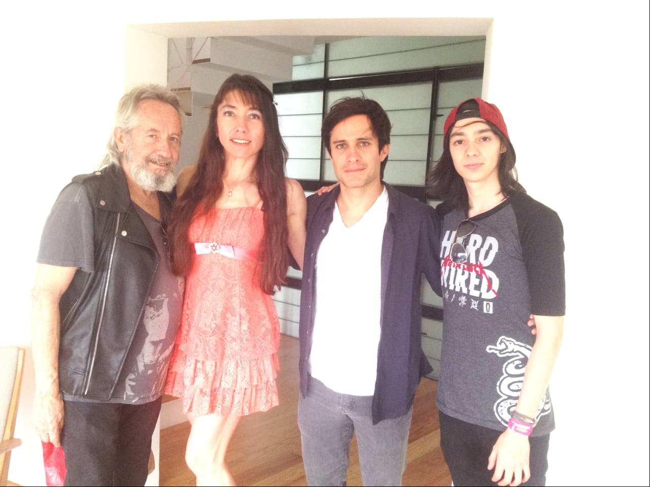 Hermano menor de Gael García escapa de rehabilitación y denuncia abusos
