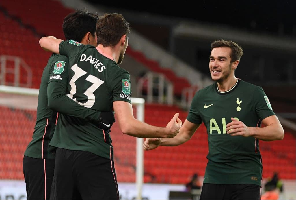 Los de Mourinho despelucaron al Stoke City 1-3. Por Tottenham marcaron Bale (22’), Davies (70’) y Kane (81’); Thompson (53’) descontaba.