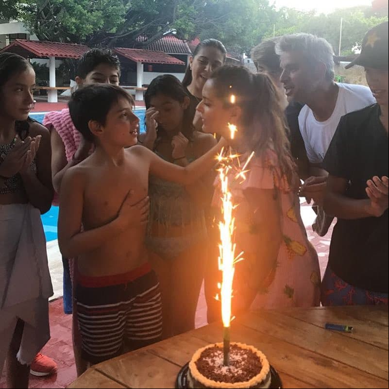 Celebró el cumpleaños número 10 de su hijo Santino en compañía de sus amigos
