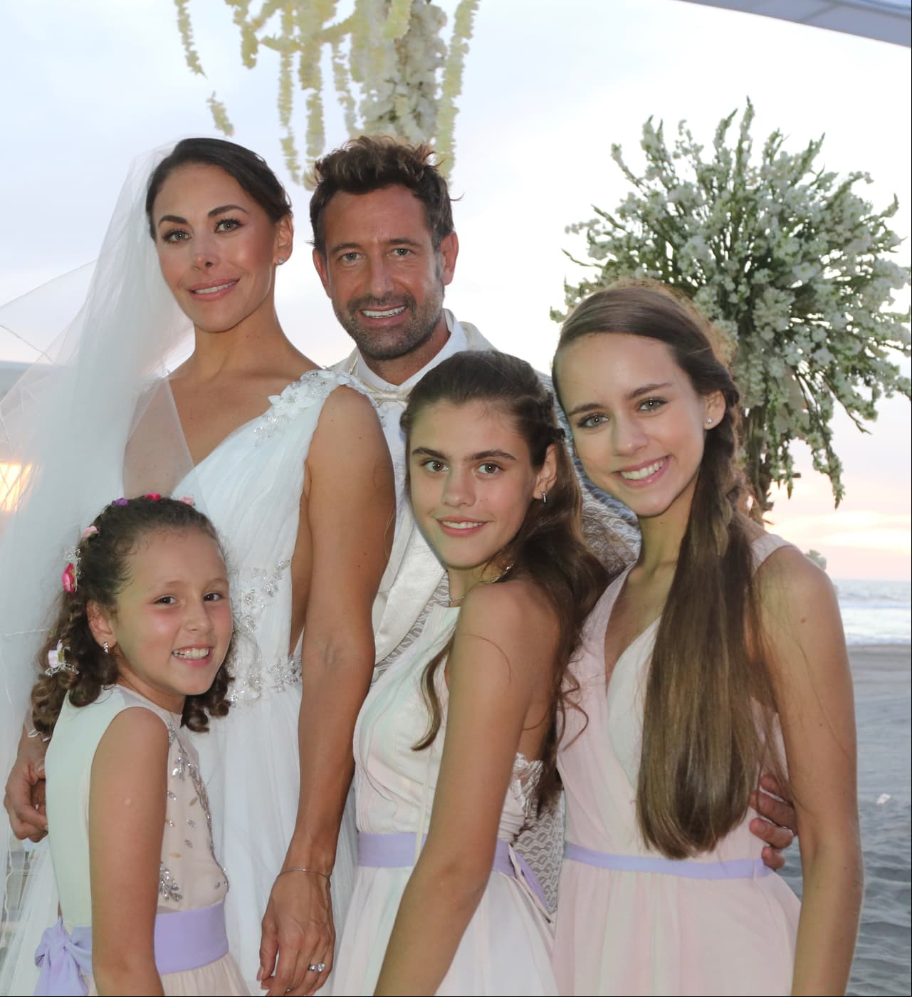 Juntos, los actores posaron para la foto con el fin de enmarcar esta increíble escena.