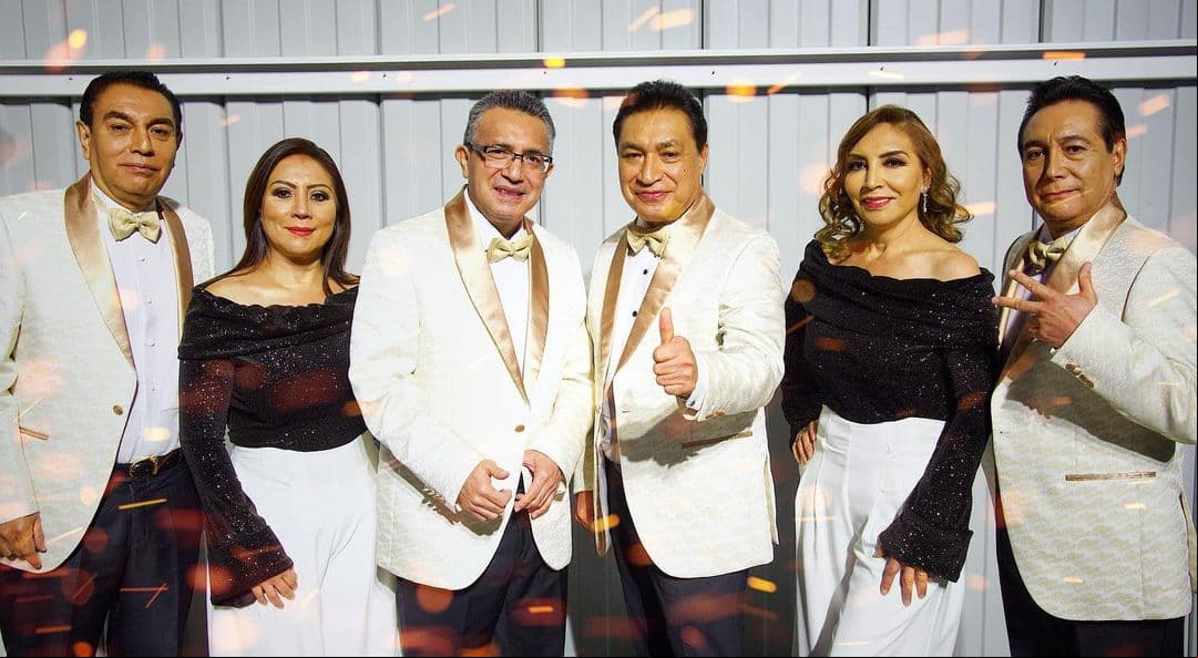 Martha Avante Barrón y Porfirio Mejía García tuvieron ocho hijos; cuatro de ellos, los hermanos Mejía Avante, formaron un grupo musical en la década de 1970. Gradualmente, otros se sumarían: Elías ‘El Doc’, Jorge, Alfredo, José Cristina y Guadalupe.
