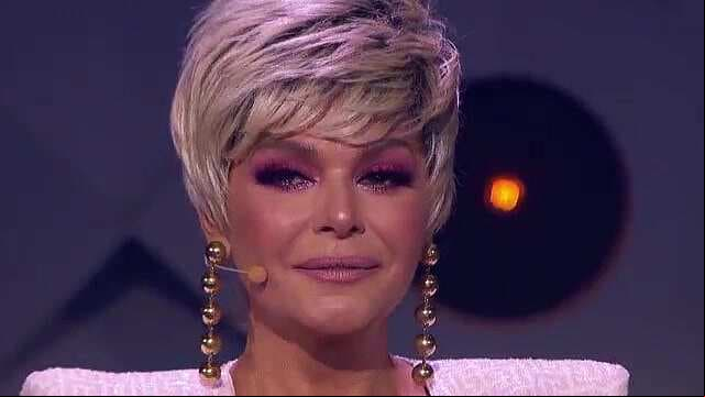 Itatí Cantoral rompe en llanto al reaccionar a la interpretación de ‘El Triste’, composición de su padre