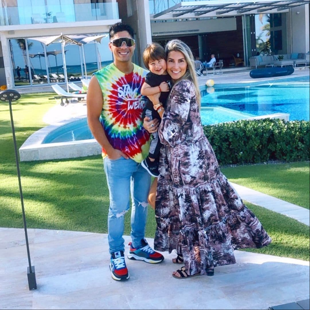 Chyno Miranda y Natasha Araos confirman su separación