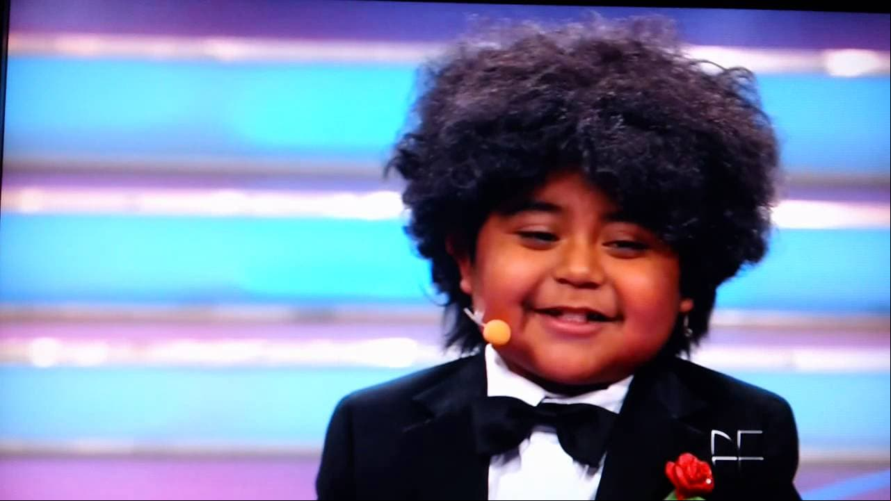 Y es que Rogelio no solo provocaba risas con sus comentarios, también con la parodia que hacía del comediante Jorge Falcón, quien incluso actuó a su lado en el programa.