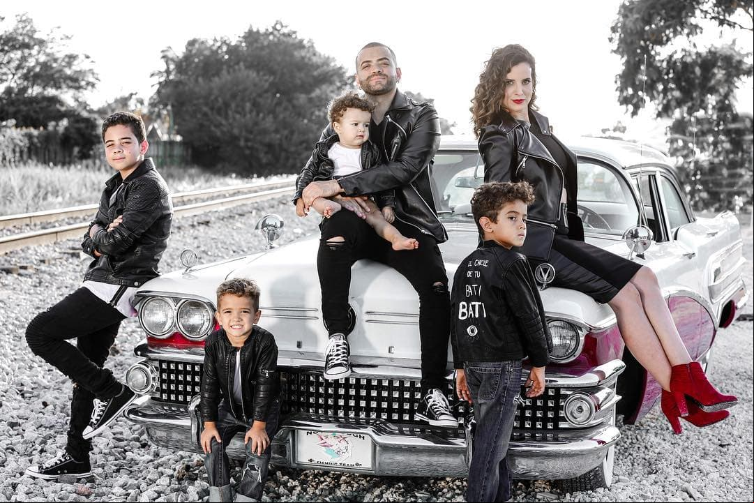 Estos cantantes eligieron a sus hijos como modelos para sus videos