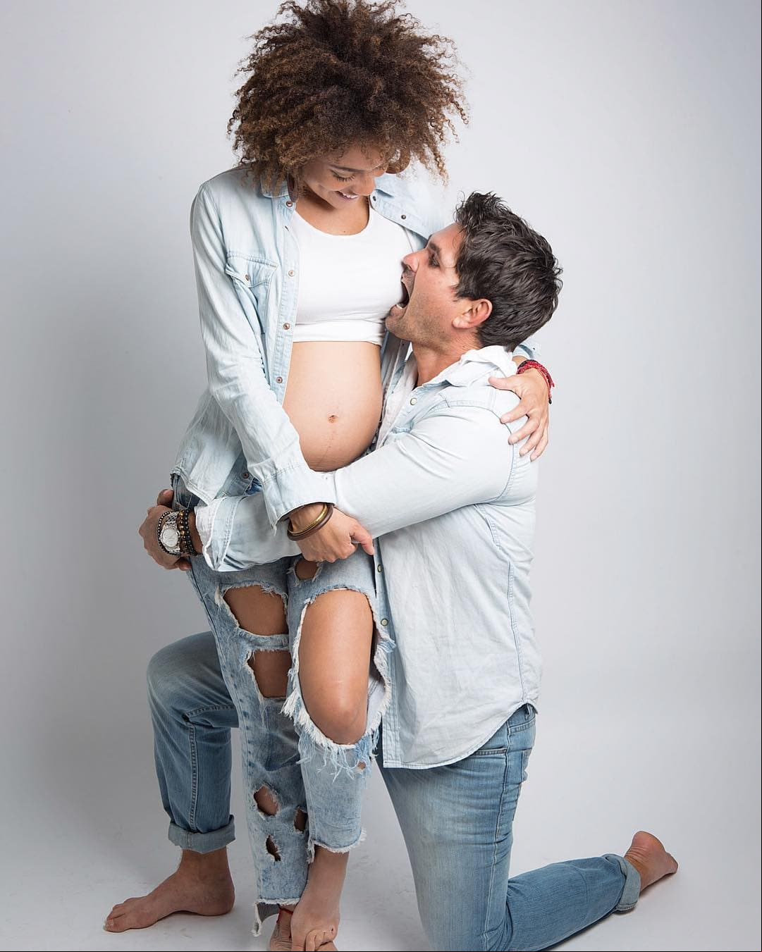 Ferdinando Valencia y Brenda Kellerman anunciaron que serían papás de mellizos el 17 de enero de 2019 a través de las páginas de la revista Hola!