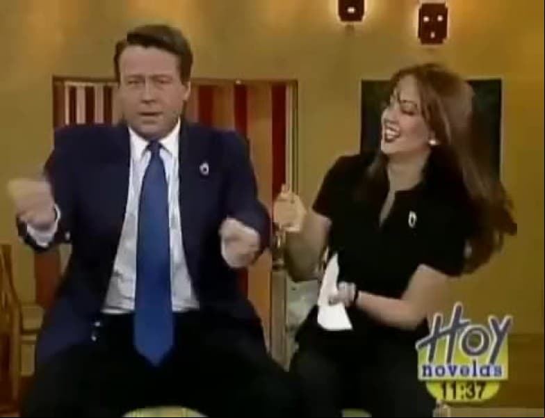 Andrea Legarreta. En1998, Adame llamó ‘perra’ a la esposa de Erik Rubín en plena transmisión en vivo del programa ‘Hoy’.