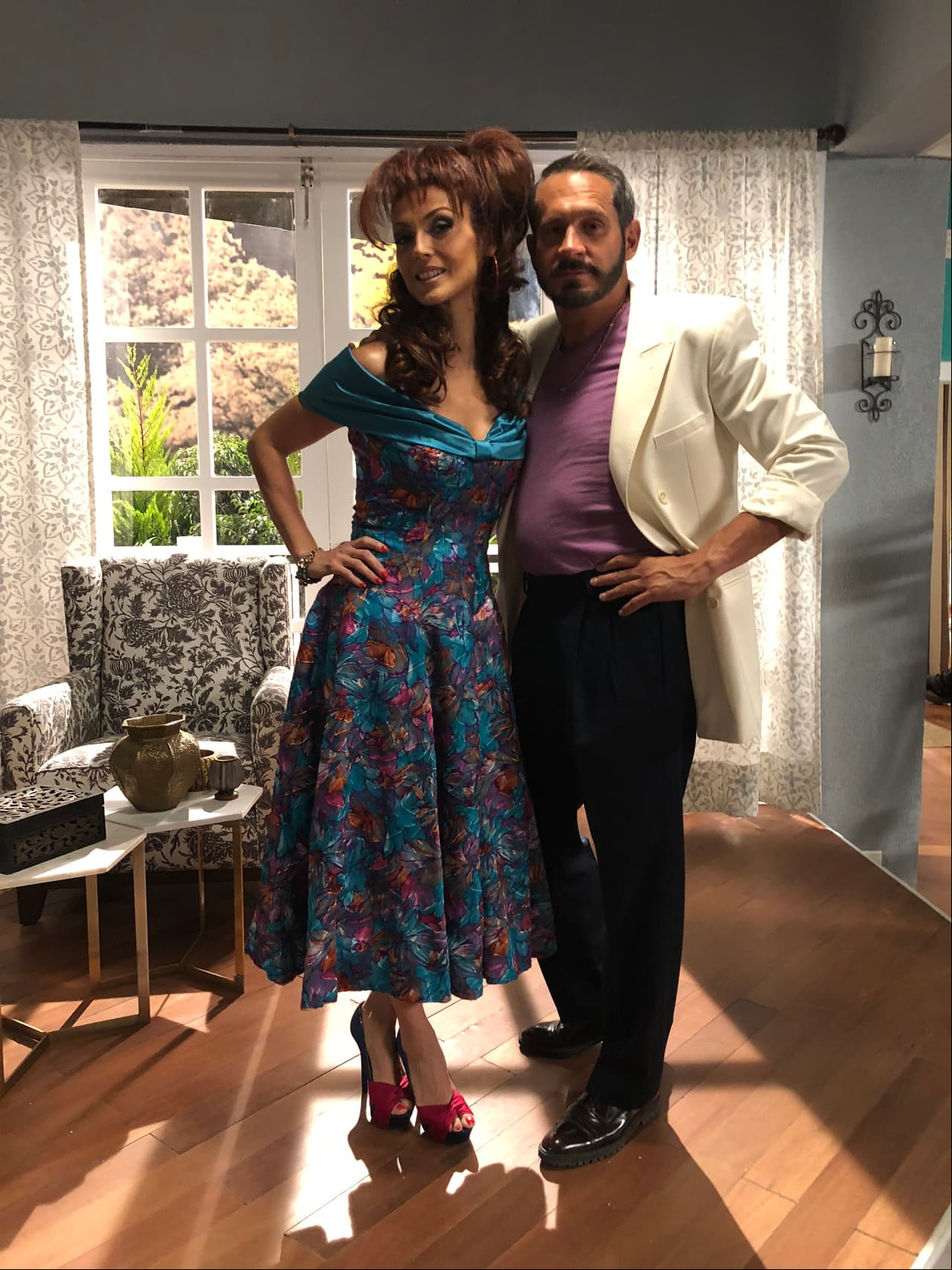 Una de sus bellas ensoñaciones con la esposa ideal...