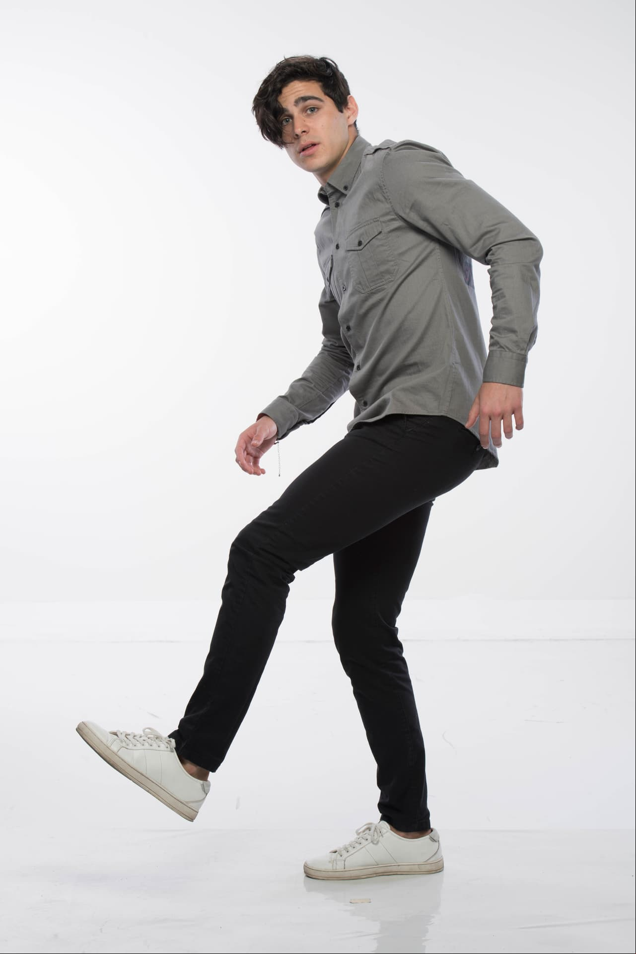 ¿Qué deporte/ejercicio te gusta practicar?
<br>
<br>"Me gusta mucho el fútbol. Voy al gym, ando de skate, hago un poco de surfing y me gustaria practicar las artes marciales".